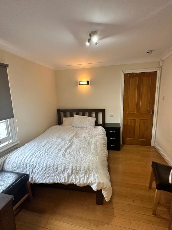 Sultania Motel And Catering Hedgerley 외부 사진